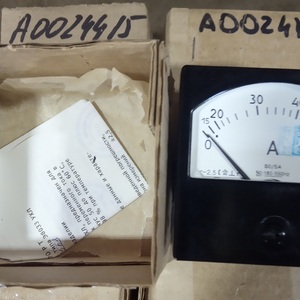 Амперметр Э8033 УХЛ-50 А. 180-550 Гц. включение 50/5