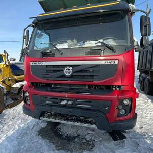 САМОСВАЛ VOLVO FM TRUCK 6X6 БЦМ-53, г/н В 259 РА 49 RUS