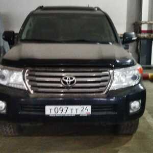 А/М TOYOTA LAND CRUISER 200 Т097ТТ24 (E751OK124)