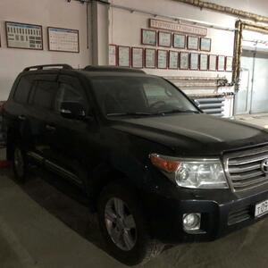 А/М TOYOTA LAND CRUISER 200 Т097ТТ24 (E751OK124)