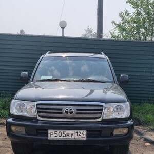 TOYOTA LAND CRUISER 100 Р505ВУ 124