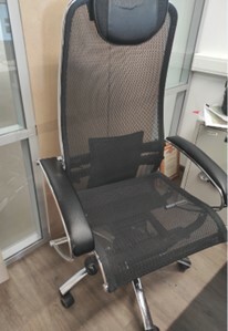 ПИ208400 Офисные кресла б/у (8 позиций; 31 шт.)