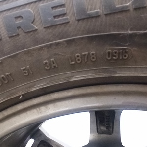 ПИ410556 Автомобильные шины PIRELLI 275/65R17 Scorpion на дисках б/у