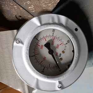 Манометр 25атм. М 063-F25