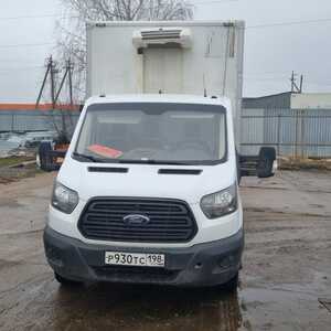 193-832 • Продажа FORD изотермический фургон с ХОУ/требуется ремонт ДВС