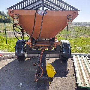218-857 • Продажа Пескоразбрызгиватель полуприцепной тракторный ППР -2,0; Прицеп тракторный самосвальный
