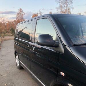 Автомобиль Volkswagen 7HC Multivan