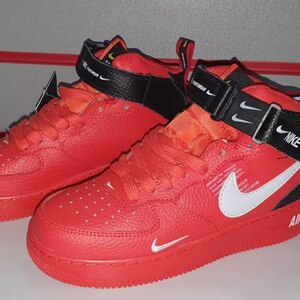 Nike Air Force 1 Mid LV8 Utility Red
