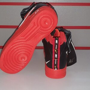 Nike Air Force 1 Mid LV8 Utility Red