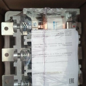 КОНТАКТОР КВТ-1,14-4/400 220В 400А