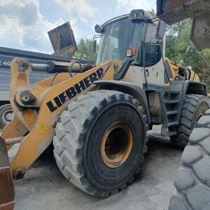 Фронтальный погрузчик Liebherr L 566 2plus2, 2006