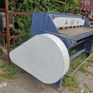 Электромеханическая гильотина Q11-3x1300 высокопроизводительная